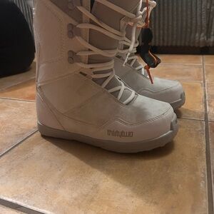 thirtytwo Women's Gray Snowboard Boots